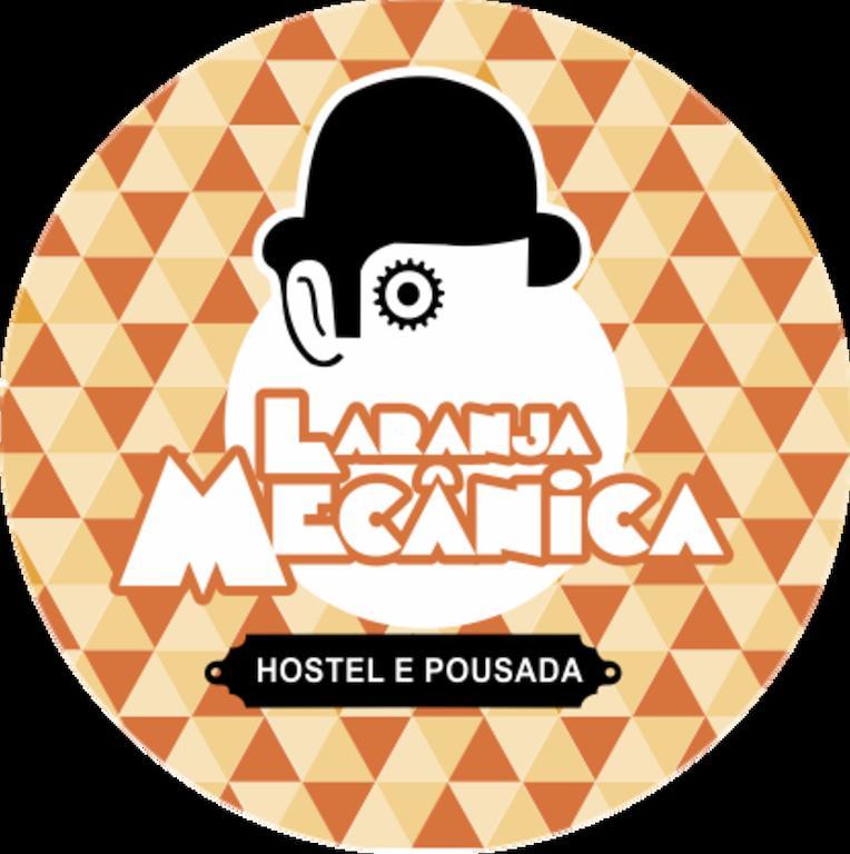 Hostel Laranja Mecanica &